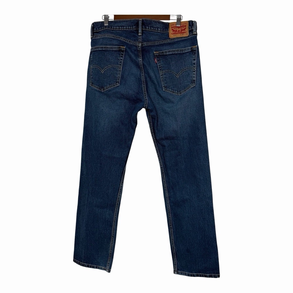 Levis 550 Jeans Mens 36x32 Actual 30 Inseam Medium Dark Wash Denim Straight Leg - Picture 2 of 7